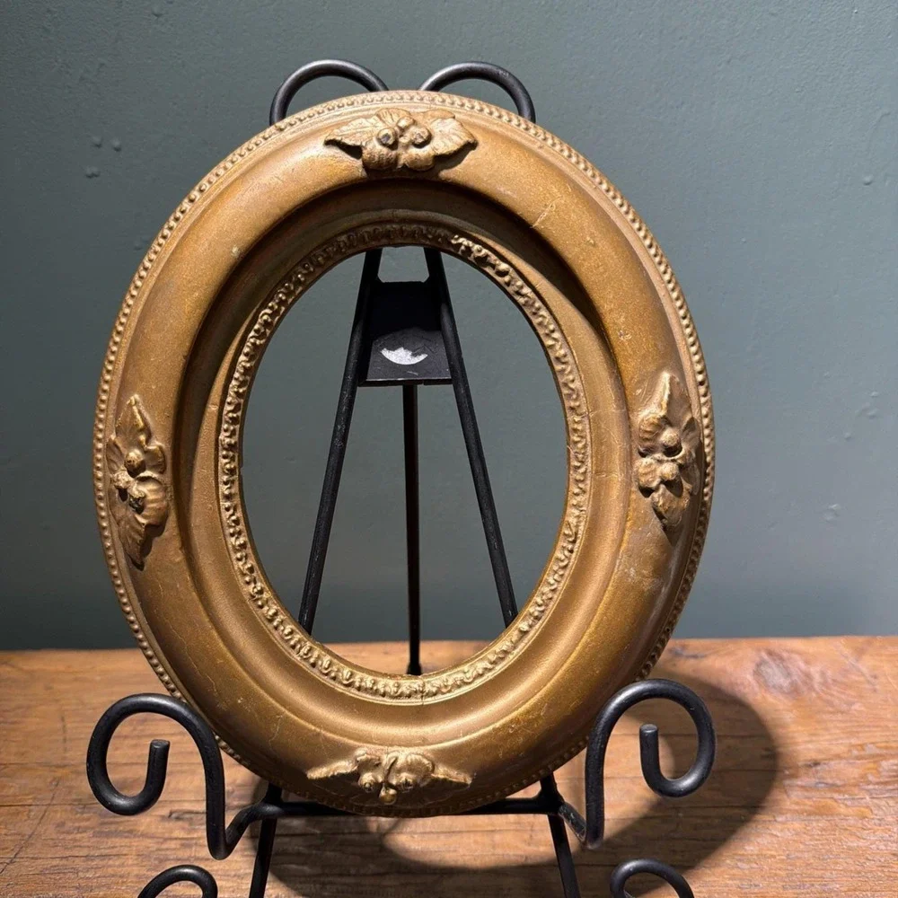 Antique Victorian Oval Gilt Picture Frame 4x5 Opening Wood & Composition 1800's